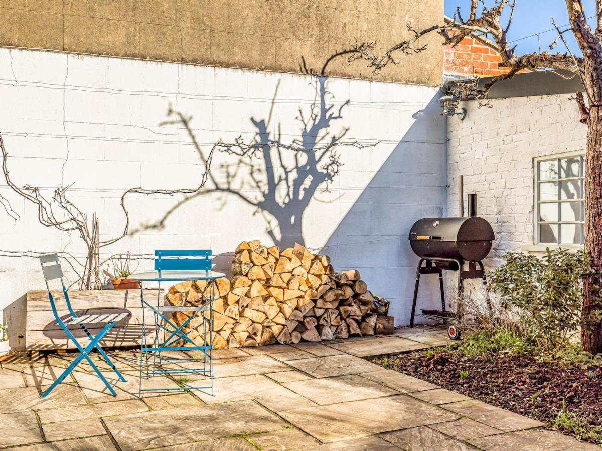 Pass The Keys Charming Downland Cottage Chichester Exterior foto