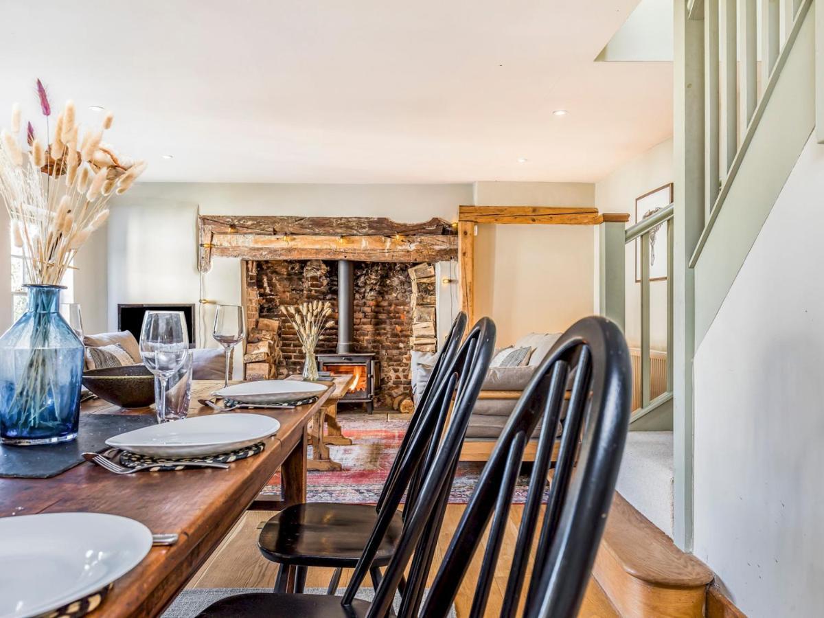 Pass The Keys Charming Downland Cottage Chichester Exterior foto