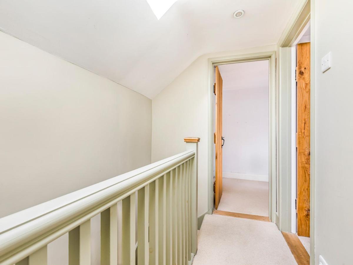 Pass The Keys Charming Downland Cottage Chichester Exterior foto