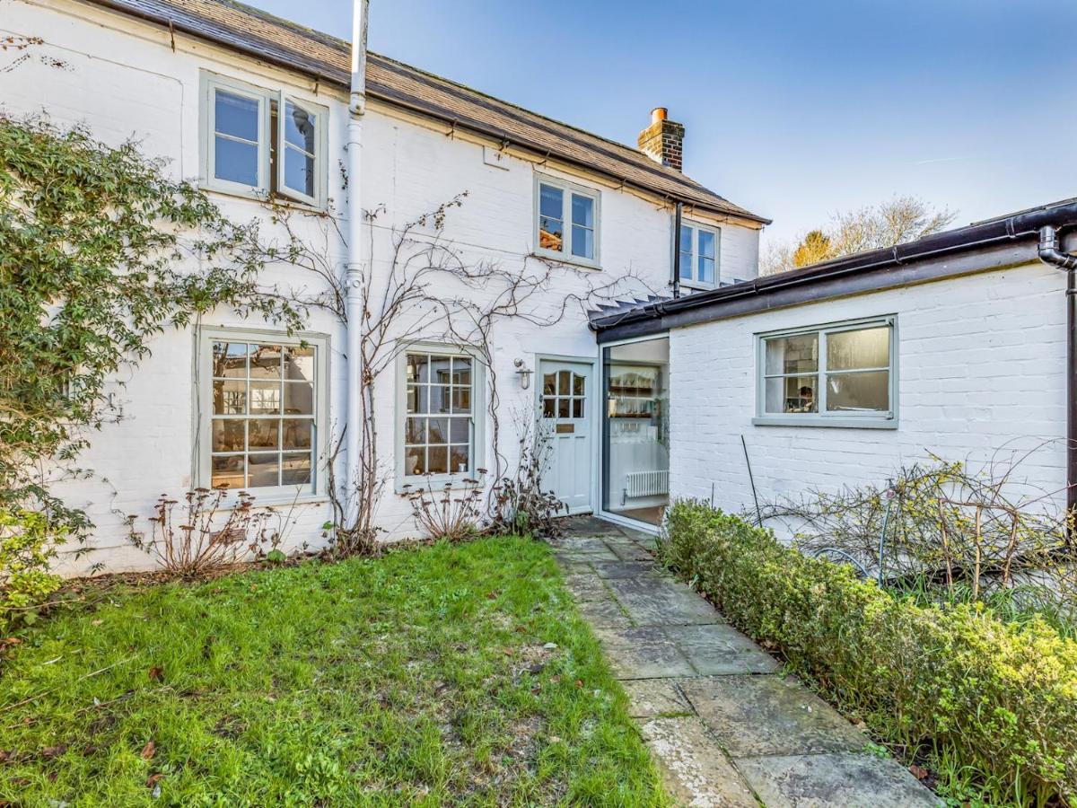 Pass The Keys Charming Downland Cottage Chichester Exterior foto