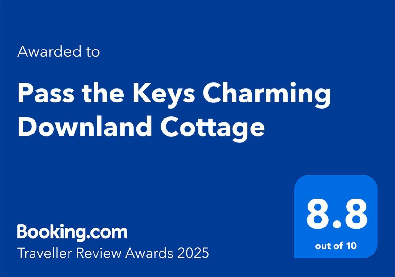 Pass The Keys Charming Downland Cottage Chichester Exterior foto